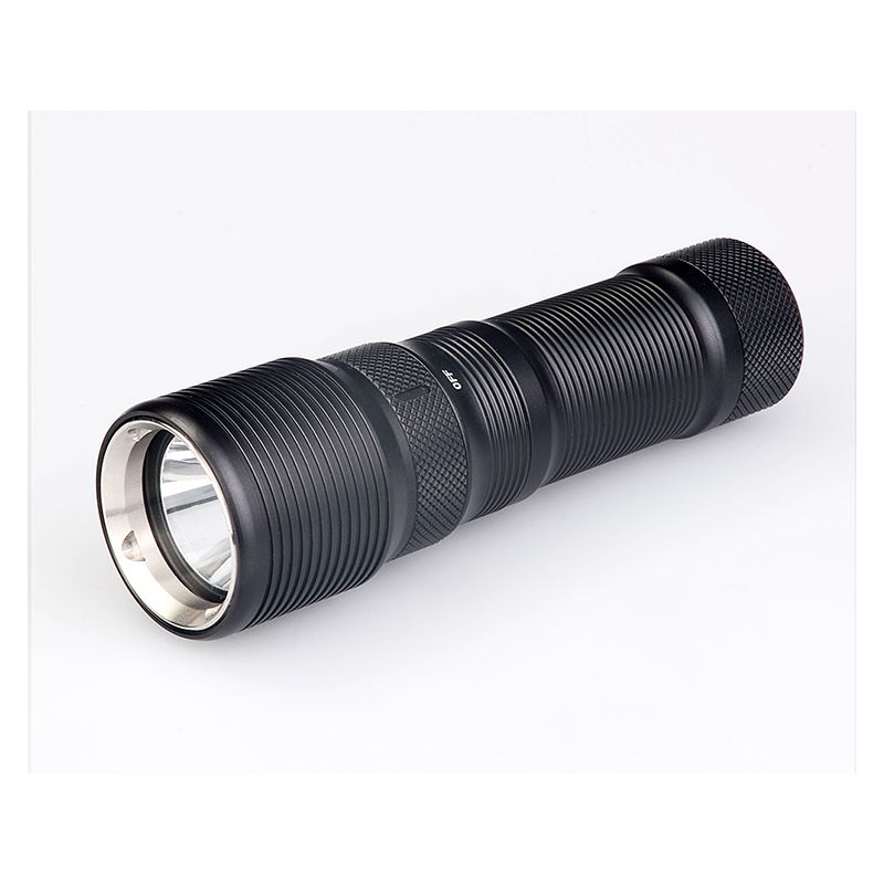 TrustFire TR-DF008 LED Diving Flashlight 700 Lumens 3-Mode Magnetic Switch Durable IPX8 Waterproof Flashlight