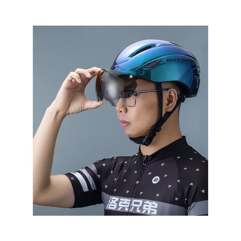 ROCKBROS Bicycle Helmet Ultralight Design with Integrated LED Light Magnetic Goggles Comfortable and Safe