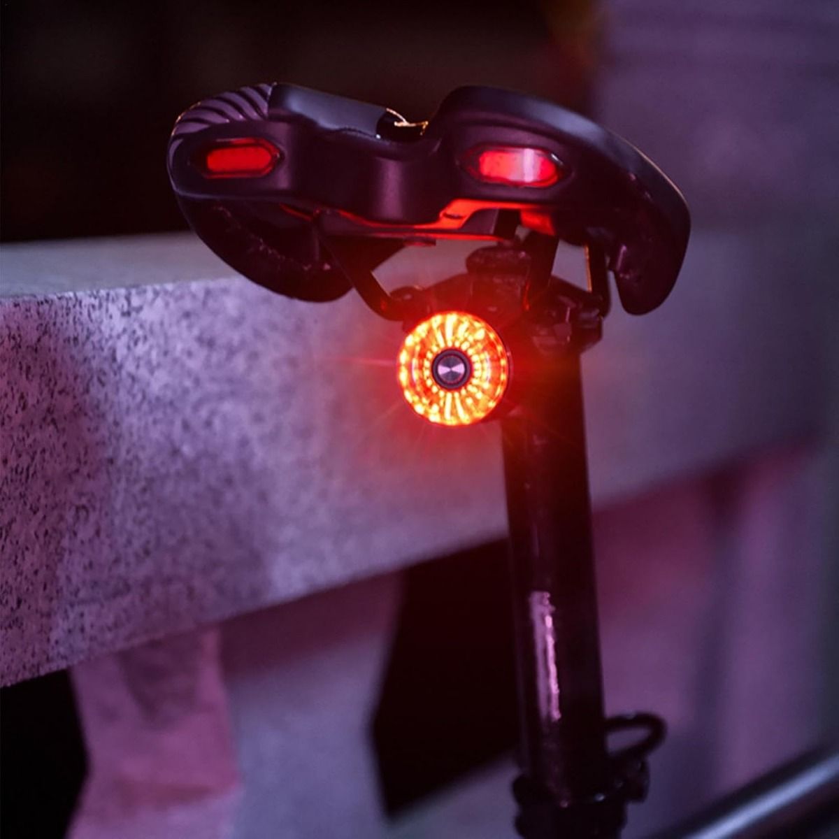 Smart Bike Tail Light Brake Induction Bicycle Tail Light Bike Seatpost Saddle Rear Light Waterproof USB Charging Cycling Taillight
